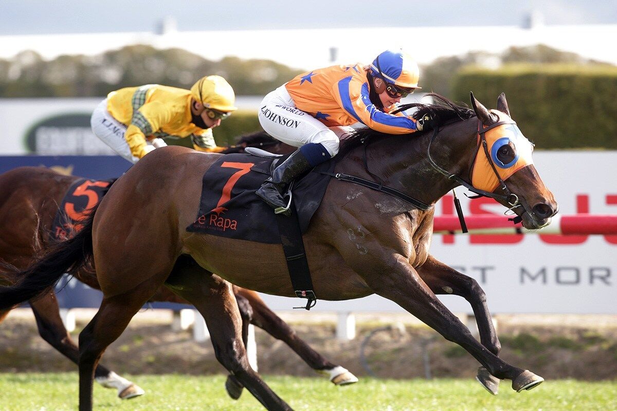 Te Akau Claims Both Te Rapa Features
