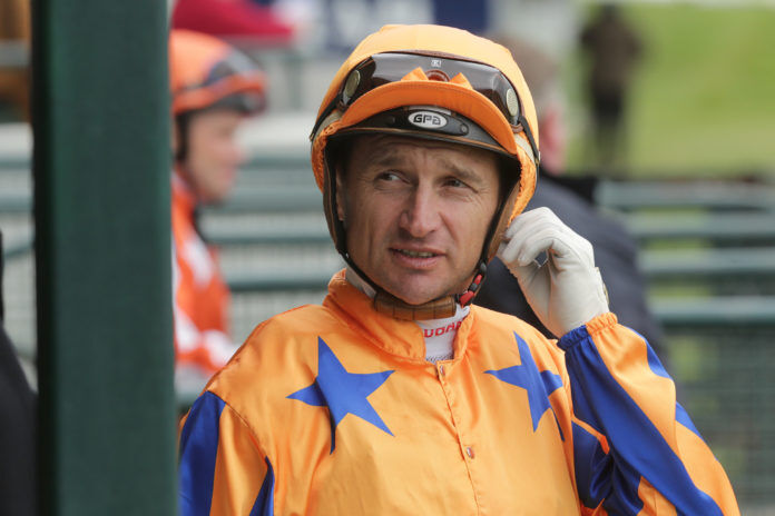 High Praise for Te Akau Stable Rider